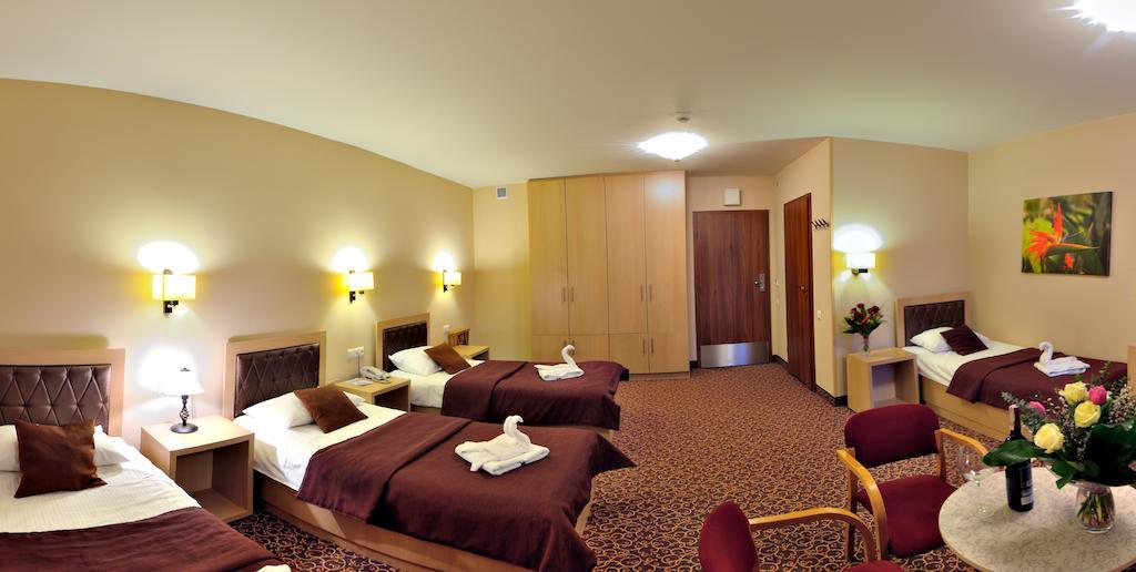 Hotel Partner Mińsk Mazowiecki Extérieur photo
